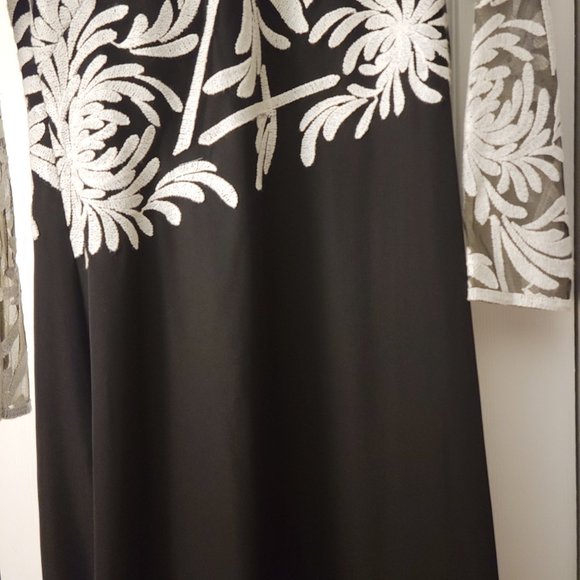 Evening gown - Picture 2 of 4